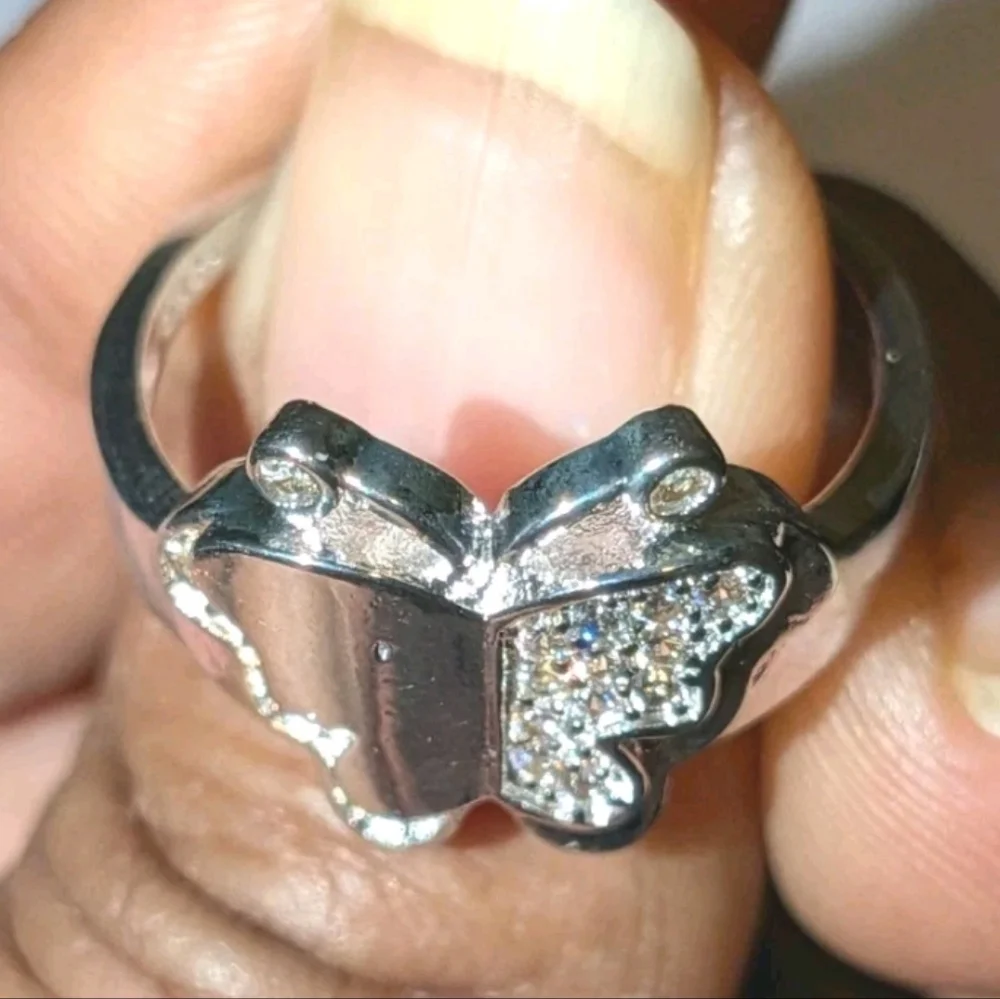 Elegant 925 Sterling Silver Butterfly Ring Sz8